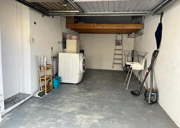 Maison Familiale Et Chaleureuse Av 2 Chambres Et Terrasse, Quartier Chaume Pour Max 6 Pers